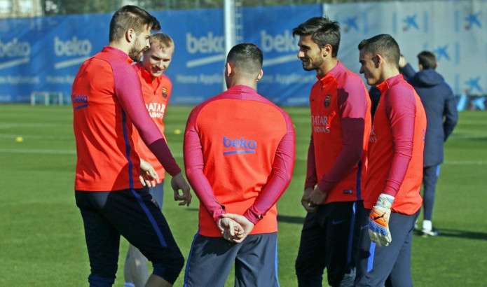 جانب من تدريبات فريق برشلونة