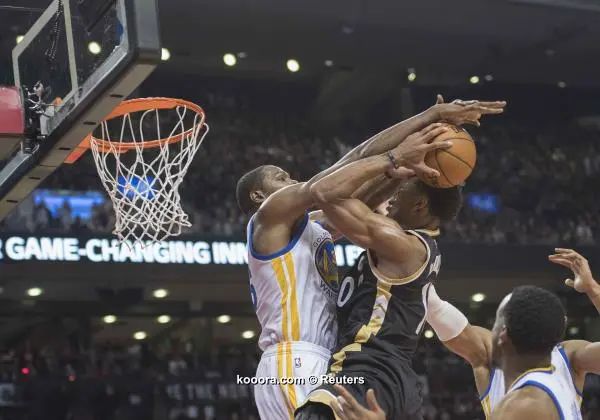 ?i=reuters%2f2016-11-17%2f2016-11-17t041809z_718434404_nocid_rtrmadp_3_nba-golden-state-warriors-at-toronto-raptors_reuters