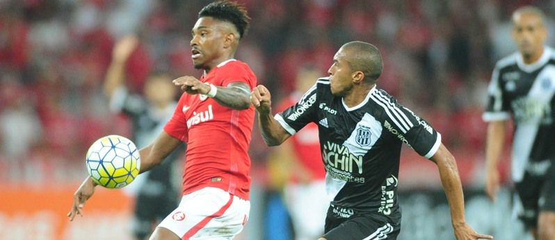 جانب من المباراة التي انتهت بالتعادل