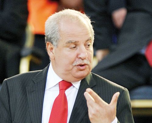 عبد الإله أكرم