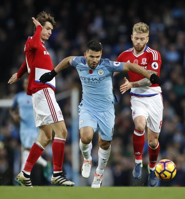 2016-11-05t162409z_121364649_mt1aci14662652_rtrmadp_3_soccer-england-mci-mid_reuters