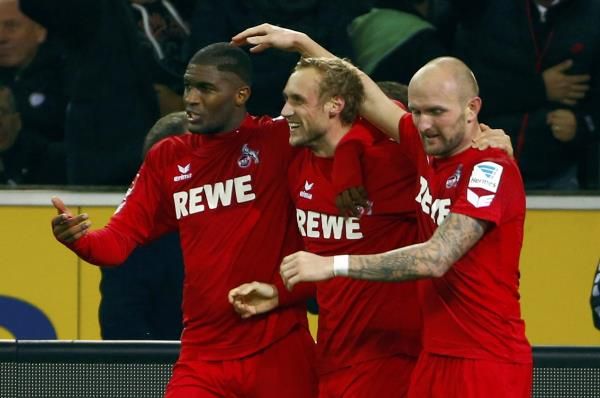 2016-11-19t165213z_123920128_lr1ecbj1aupni_rtrmadp_3_soccer-germany_reuters