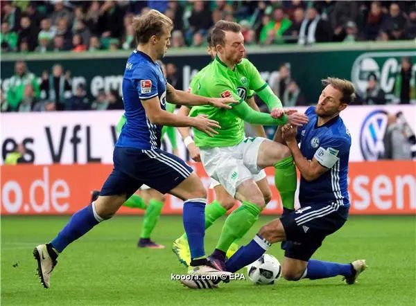 ?i=epa%2fsoccer%2f2016-11%2f2016-11-19%2f2016-11-19-05638215_epa