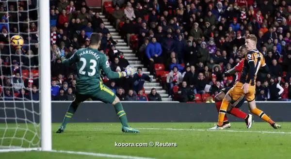 ?i=reuters%2f2016-11-19%2f2016-11-19t171105z_122577065_mt1aci14676810_rtrmadp_3_soccer-england-sun-hul_reuters