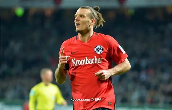 ?i=epa%2fsoccer%2f2016-11%2f2016-11-20%2f2016-11-20-05639878_epa