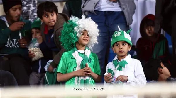 ?i=epa%2fsoccer%2f2016-11%2f2016-11-20%2f2016-11-20-05639924_epa