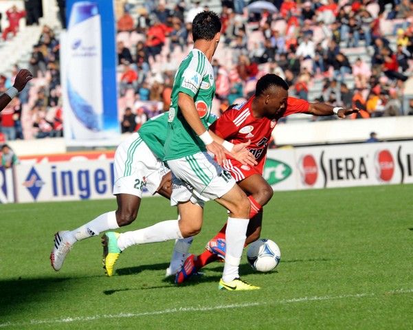 جانب من مباراة سابقة بين الفريقين