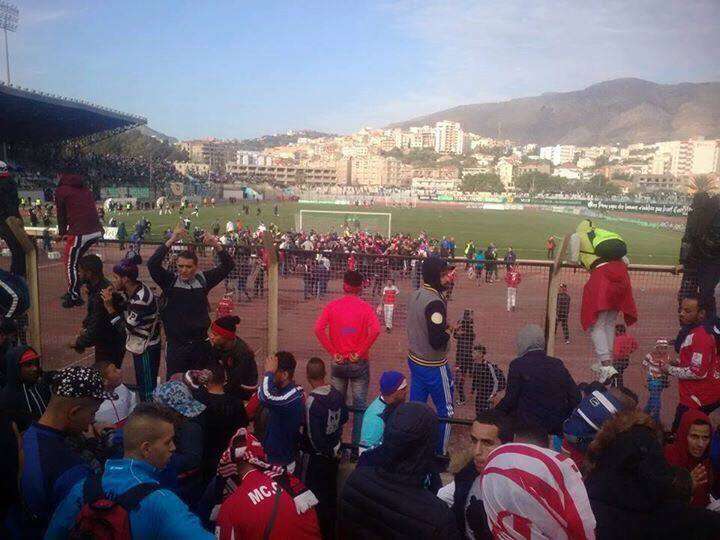 جانب من أحداث الشغب الجماهيري