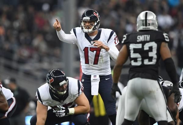 2016-11-22t024832z_1666851212_nocid_rtrmadp_3_nfl-international-series-houston-texans-at-oakland-raiders_reuters