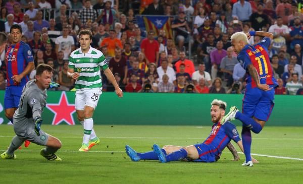 جانب من مباراة الذهاب بين الفريقين