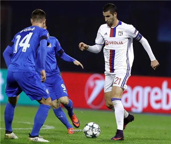 ?i=epa%2fsoccer%2f2016-11%2f2016-11-22%2f2016-11-22-05642880_epa