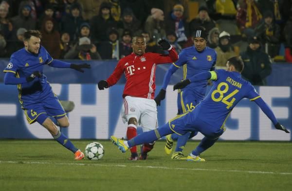 2016-11-23t184813z_938839523_lr1ecbn1g826z_rtrmadp_3_soccer-champions-ros-bay_reuters