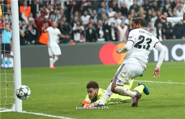 ?i=epa%2fsoccer%2f2016-11%2f2016-11-23%2f2016-11-23-05644346_epa
