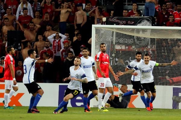 2016-11-24t190036z_1098423616_rc1a7d18c530_rtrmadp_3_soccer-europa-bsh-itm_reuters