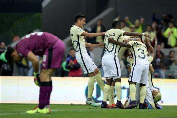 من مباراة أمريكا وتشيفاس دي جوادالاخارا