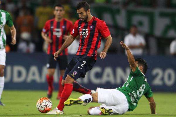 20161125-636156418404904166w_efe