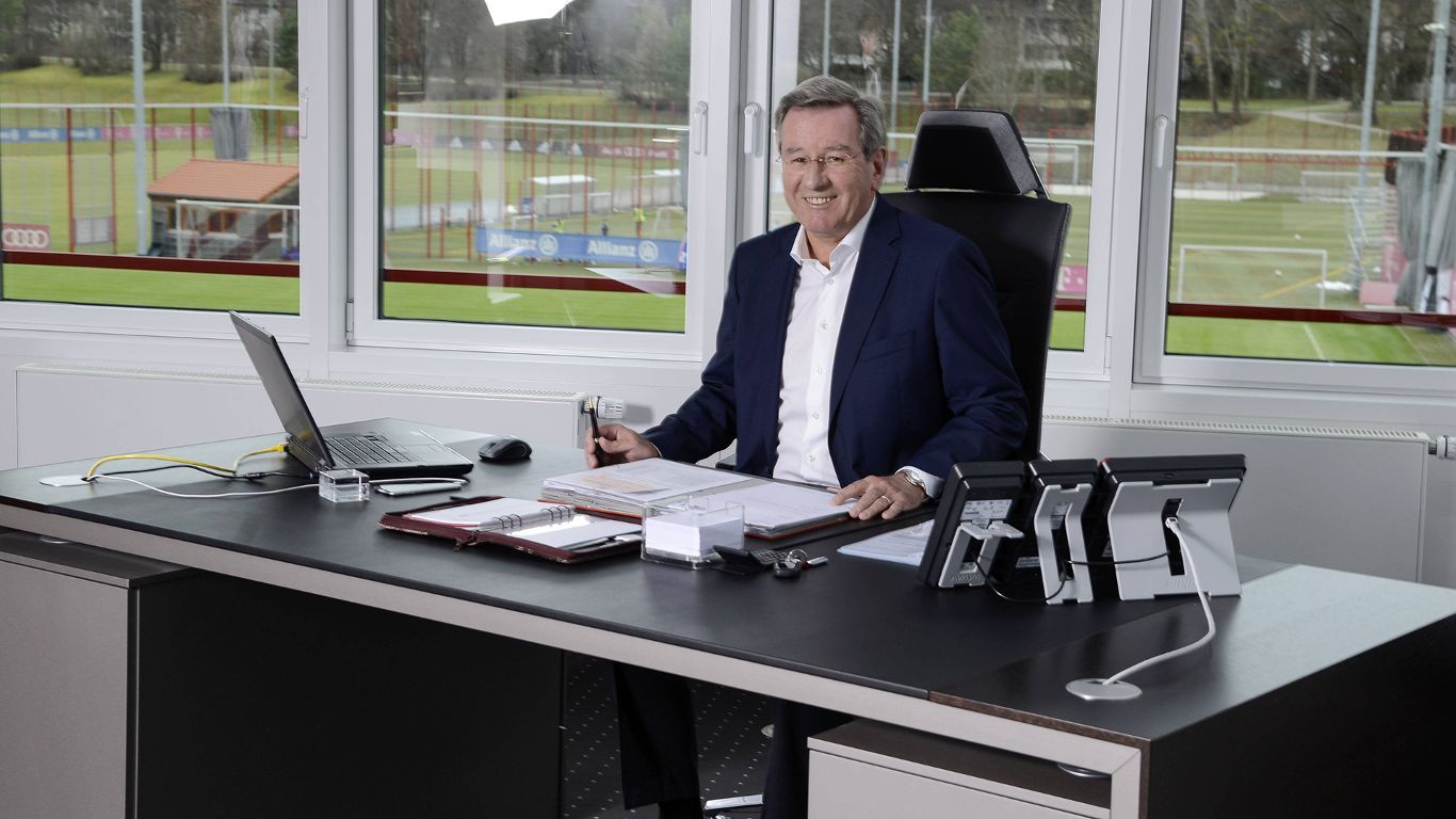  كارل هوبفنر