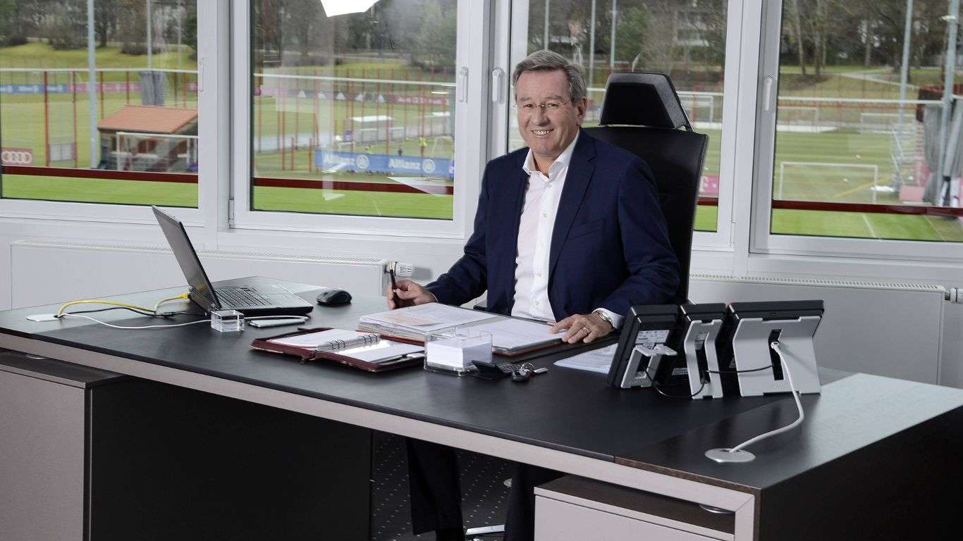  كارل هوبفنر