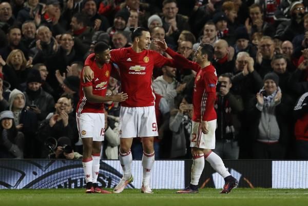 إبراهيموفيتش ومخيتريان 