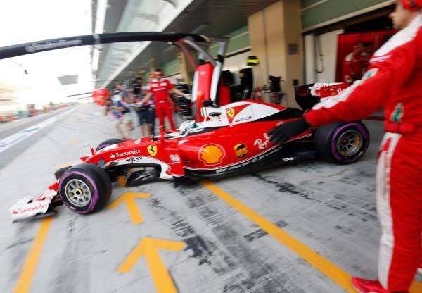 2016-11-26t114202z_420139378_s1beupawowaa_rtrmadp_3_motor-f1-abudhabi_reuters