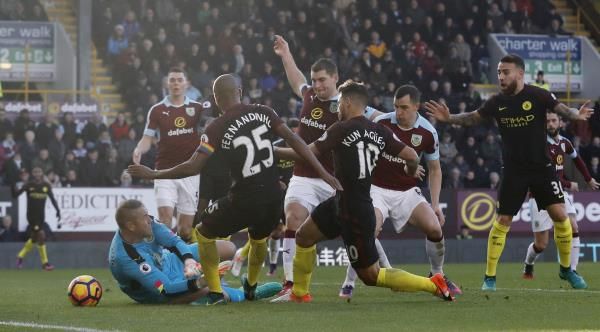 2016-11-26t131747z_123167867_mt1aci14684328_rtrmadp_3_soccer-england-bur-mci_reuters