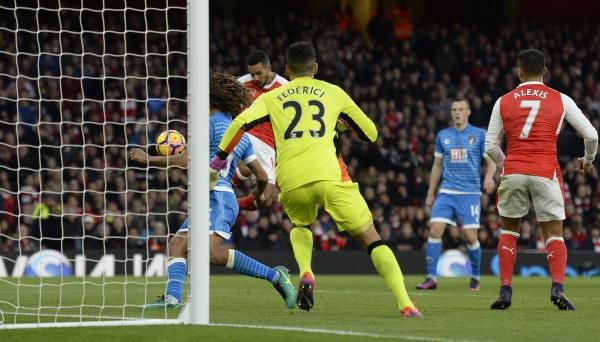 2016-11-27t152857z_123262137_mt1aci14686575_rtrmadp_3_soccer-england-ars-bou_reuters