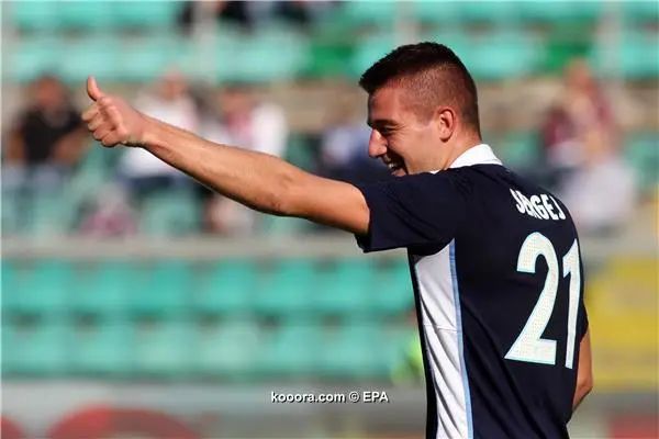 ?i=epa%2fsoccer%2f2016-11%2f2016-11-27%2f2016-11-27-05649419_epa