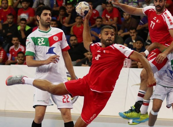 صورة أرشيفية من إحدى مباريات منتخب البحرين