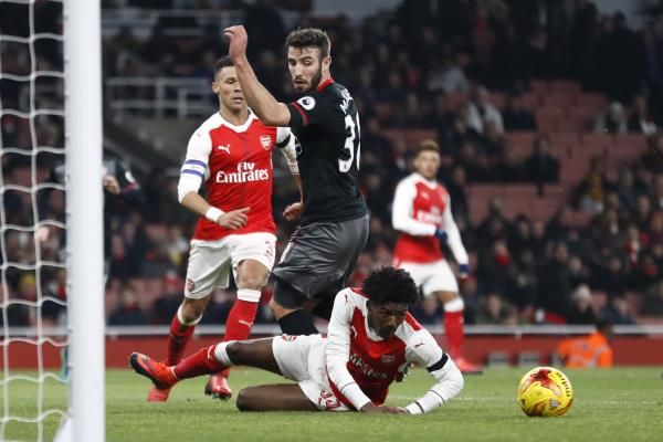 2016-11-30t213700z_123543420_mt1aci14690207_rtrmadp_3_soccer-england-ars-sou_reuters