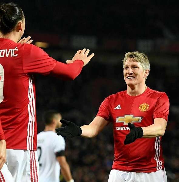 schweinsteiger-ibrahimovic