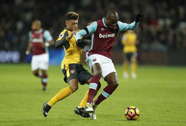 2016-12-03t185712z_123793032_mt1aci14692799_rtrmadp_3_soccer-england-whu-ars_reuters
