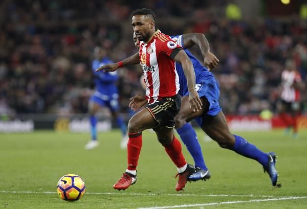 2016-12-03t164225z_123784945_mt1aci14692445_rtrmadp_3_soccer-england-sun-lei_reuters