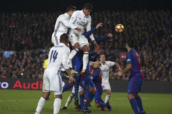 2016-12-03t175007z_98765568_lr1ecc31dj81w_rtrmadp_3_soccer-spain-fcb-rea_reuters