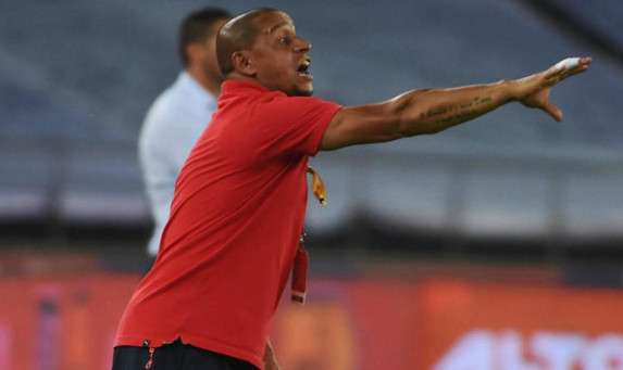 روبرتو كارلوس