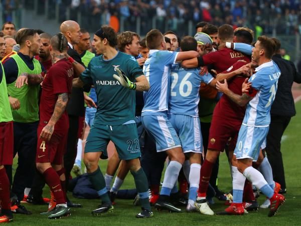 من مباراة الديربي أمس