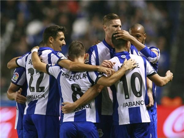 لاعبو ديبورتيفو لاكوروتيا