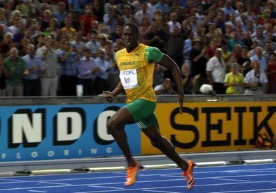  العداء الجامايكي الشهير أوسين بولت 