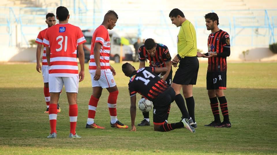 الحكم هيثم القصعي خلال مباراة مستقبل قابس والنادي الافريقي