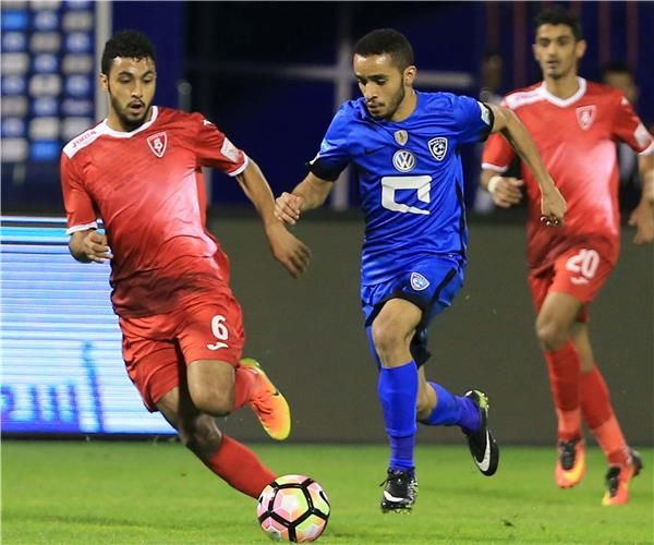 جانب من لقاء أمس