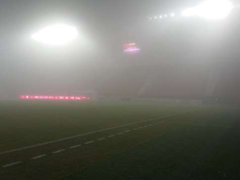 ضباب كثيف في ملعب ديجون
