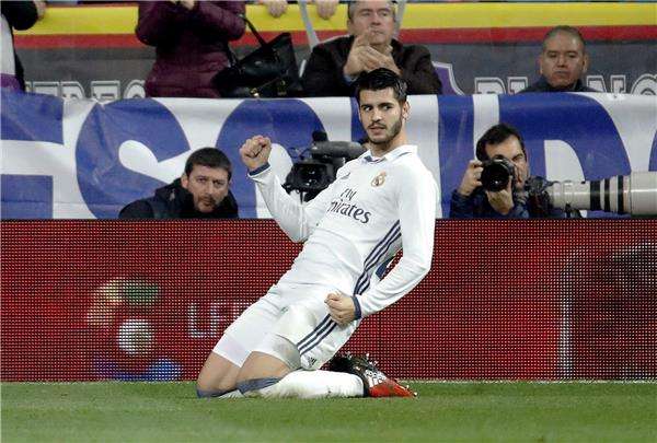 ألفارو موراتا	