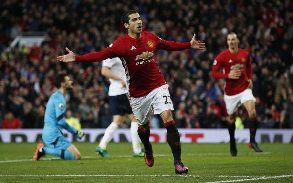 2016-12-11t150320z_124470200_mt1aci14701455_rtrmadp_3_soccer-england-mun-tot_reuters