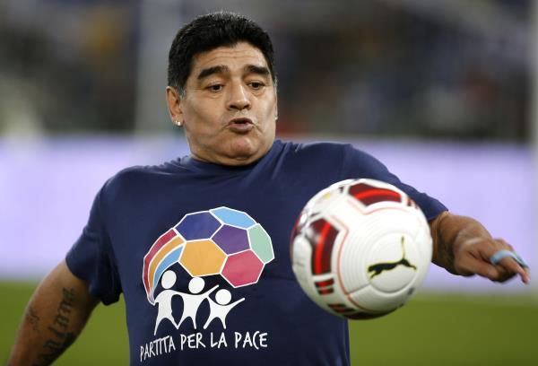 دييجو مارادونا