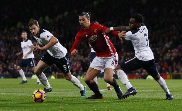 2016-12-11t161032z_124474232_mt1aci14701631_rtrmadp_3_soccer-england-mun-tot_reuters