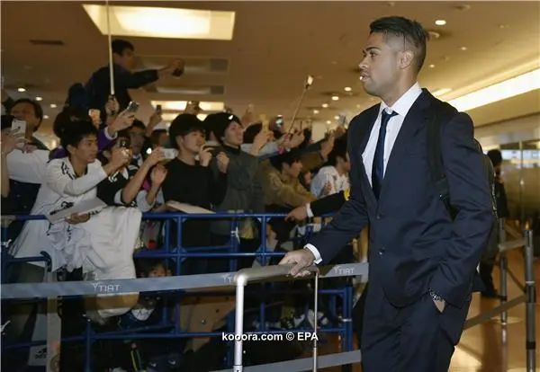 ?i=epa%2fsoccer%2f2016-12%2f2016-12-11%2f2016-12-11-05671631_epa