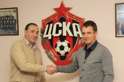 فيكتور جونتشارينكو أثناء تقديمه