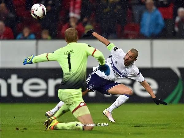 ?i=epa%2fsoccer%2f2016-10%2f2016-10-20%2f2016-10-20-05594913_epa