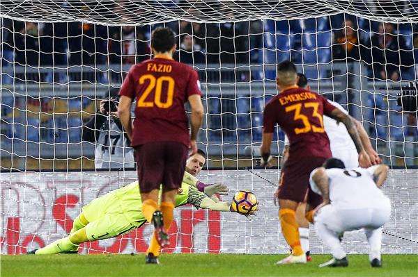 تشيزني خلال مباراة أمس