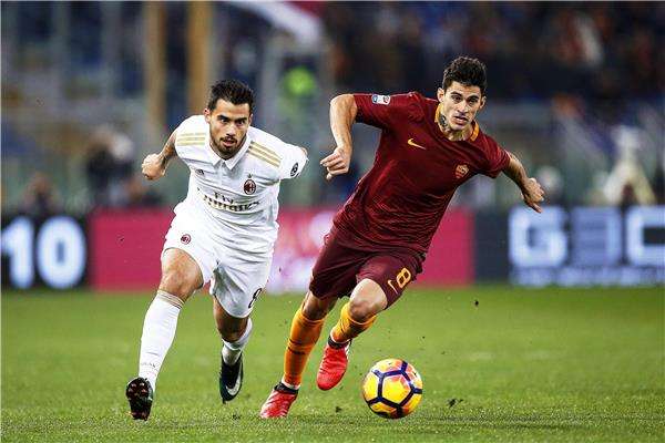 جانب من لقاء روما وميلان