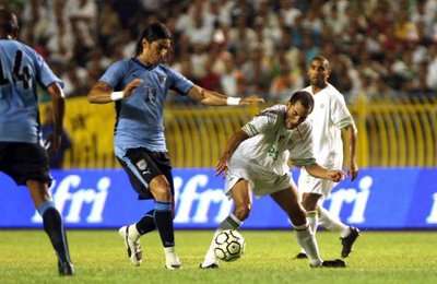 مراد مغني في أول مباراة له بألوان المنتخب الجزائري